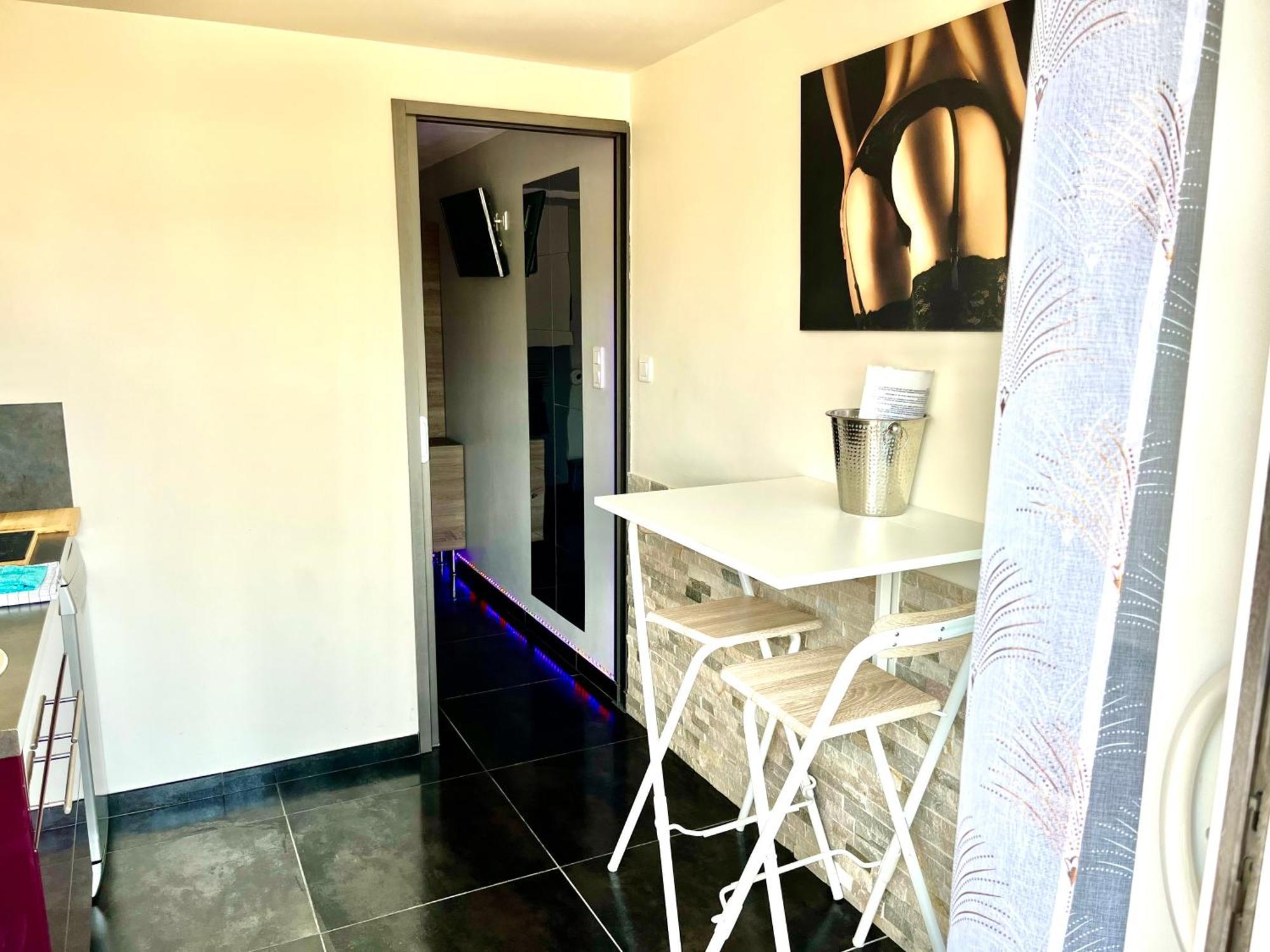 Le C 69 Cap D'agde Naturiste Apartment Agde